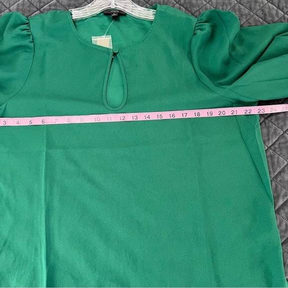 J. Crew Top Women Large Shirt Green Satin Key Hole Long Balloon Sleeve B6 - Picture 6 of 7